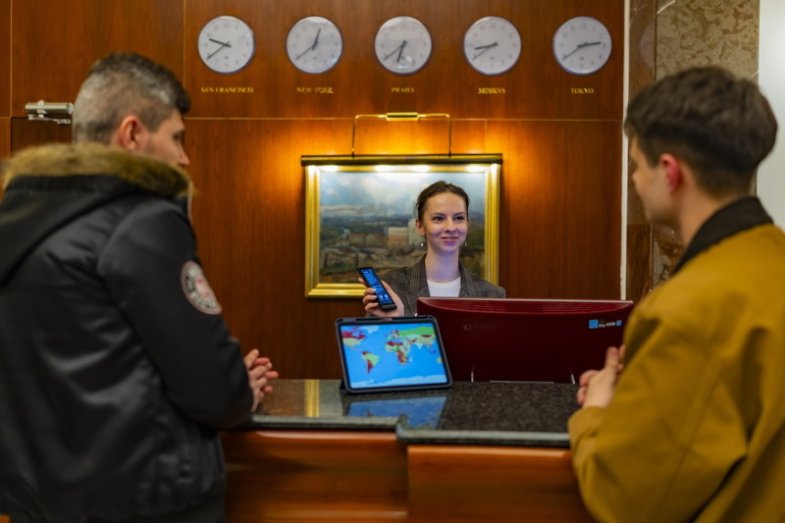 V Grand Hotelu International byla první pracovnicí recepční Veronika Iatsenko, foto: Czech Inn Hotels 